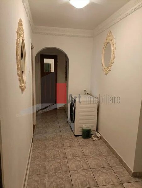 Brancoveanu - Izvorul Rece Vanzare apartament 4 camere decomandat
